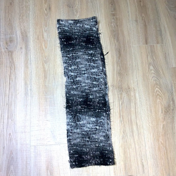 Coldwater Creek twisted circle scarf bundle - Picture 5 of 6